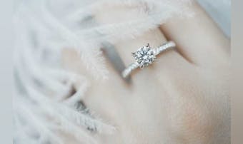 【札幌】おすすめ婚約指輪ブランド7選。相場や人気のオーダーメイド店も解説
