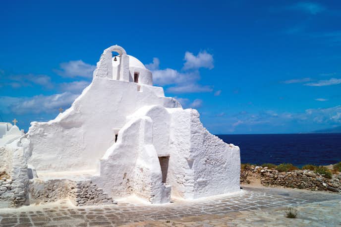 ギリシャでおすすめの観光地はパラポルティアニ教会