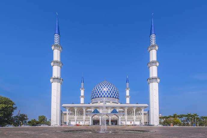 インドネシアでおすすめの観光地はブルーモスク