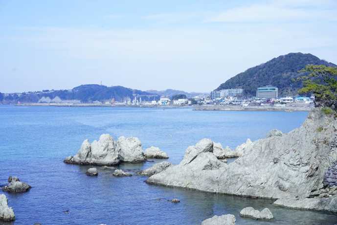 女子旅や子連れに大人気！葉山のおす...