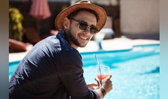 チャラい男の特徴 心理 モテるチャラ男の服装やlineの見分け方とは Smartlog チャラい男の特徴 心理 モテるチャラ男の服装やlineの見分け方とは Smartlog