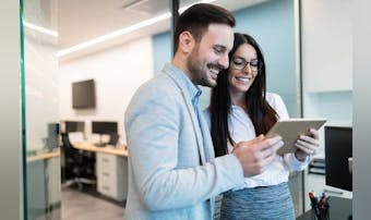 男性の 脈ありサイン 決定版 好意を持った男子がする行動 態度 Lineとは Smartlog 男性の 脈ありサイン 決定版 好意を持った男子がする行動 態度 Lineとは Smartlog