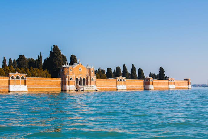 ベネチアでおすすめの観光地はサン・ミケーレ島
