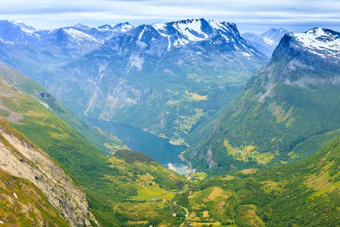 ノルウェーでおすすめの観光地はダレスニッパ展望台
