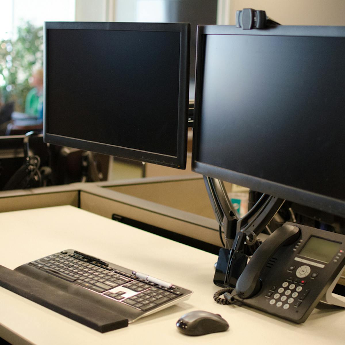 おすすめのモニターアーム14選 安いコスパ最強モデルとは セレクト おすすめのモニターアーム14選 安いコスパ最強モデルとは セレクト