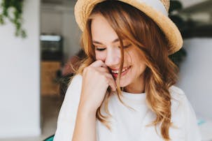 幸薄い人の外見 行動の特徴とは 幸薄そう と思われない対処法も解説 Smartlog