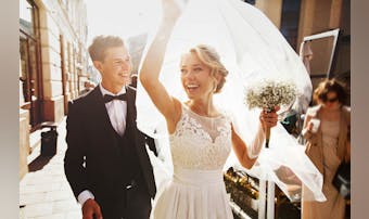 彼女が待望する結婚のタイミングとは...