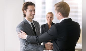 おこがましい の意味 使い方とは 類語 使える例文 ビジネス敬語ガイド Smartlog おこがましい の意味 使い方とは 類語 使える例文 ビジネス敬語ガイド Smartlog