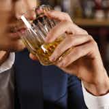 飲み会で「モテる男」と「モテない男」の特徴。合コンでも使える最高の気遣いとは?