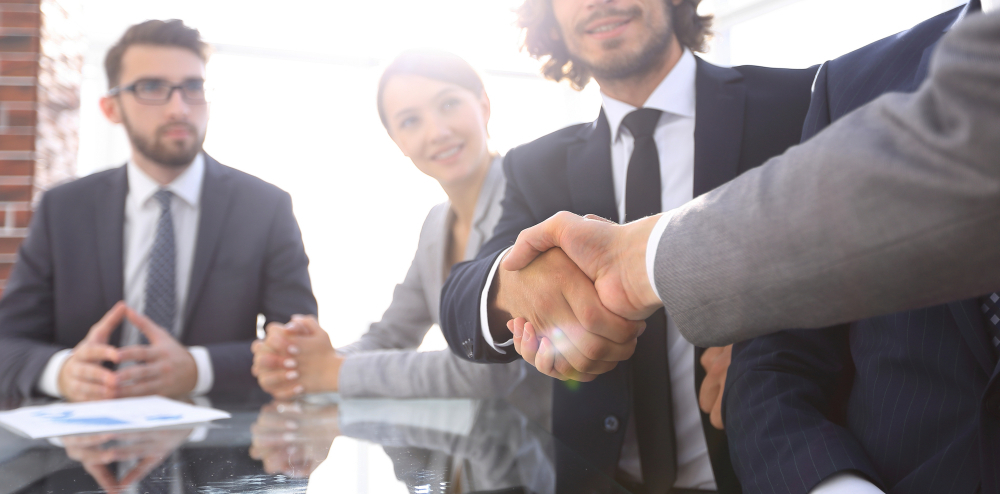 "謹んで"の意味／使い方とは？例文...