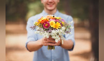 女っぽい男はモテるorモテない?性...