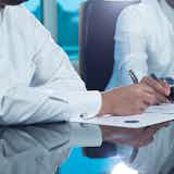 "拝借"の意味/使い方とは?類語&目上に使える例文集|ビジネス敬語ガイド