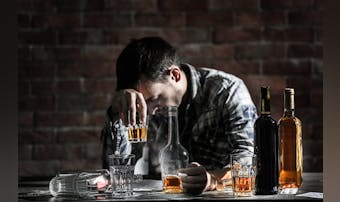 性格悪い男の特徴 見分け方 対処法や最悪な性格でもモテる理由まで解説 Smartlog 性格悪い男の特徴 見分け方 対処法や最悪な性格でもモテる理由まで解説 Smartlog