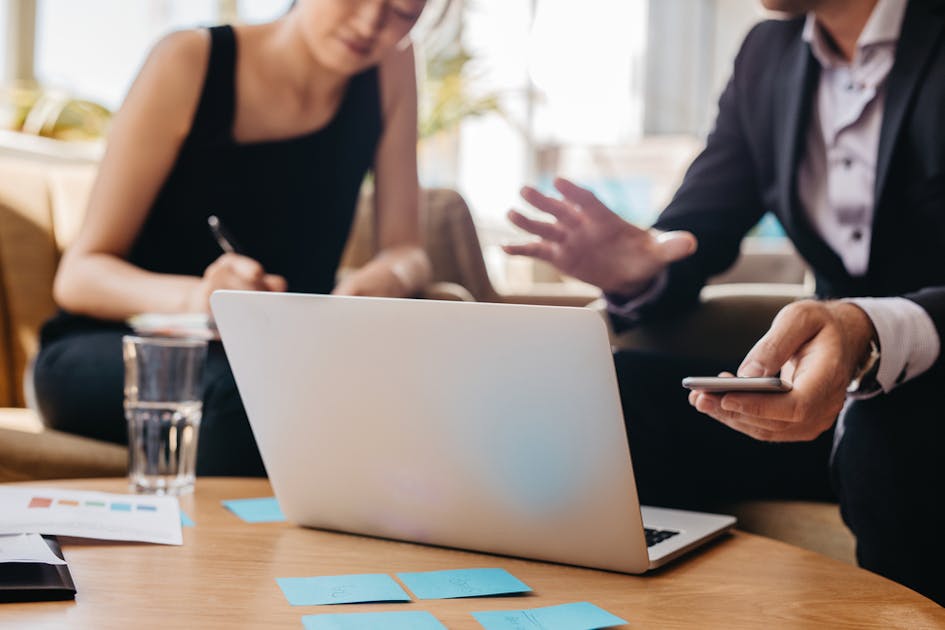 とんでもないです の意味とは 言い換え類語 例文集 ビジネス敬語ガイド Smartlog