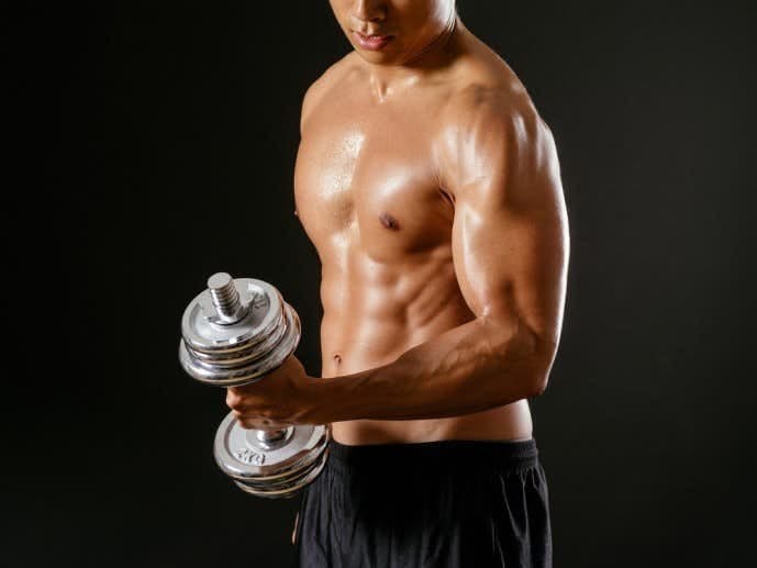 腕の筋肉を鍛えるトレーニングの頻度とは？
