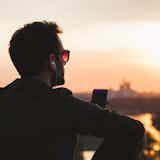 好きな人に素直になれない男の特徴とは 素直じゃない男性の好意を確かめるコツを紹介 Smartlog 好きな人に素直になれない男の特徴とは 素直じゃない男性の好意を確かめるコツを紹介 Smartlog