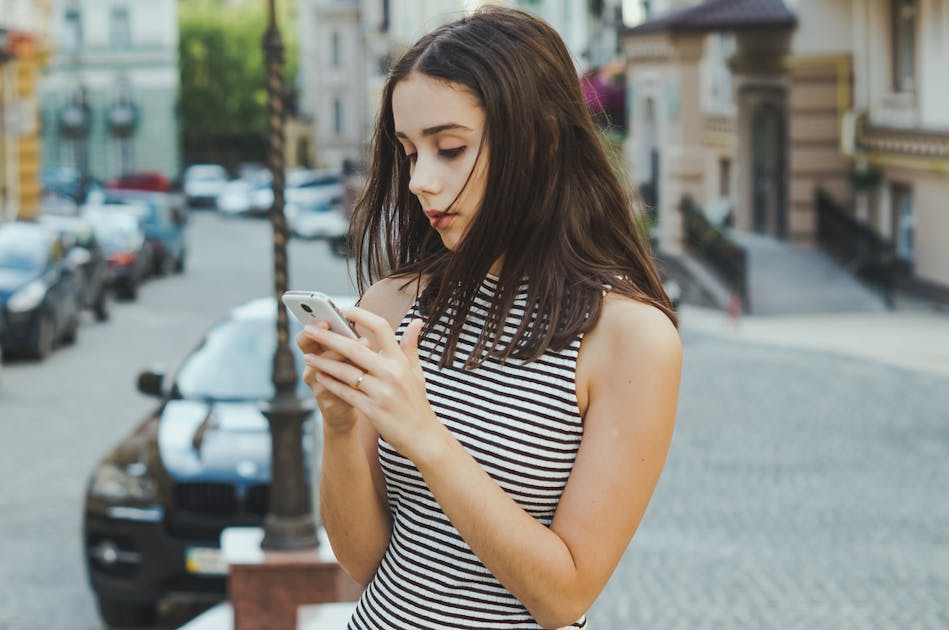 男が思う 重い彼女 の性格 特徴 めんどくさい女に対する男性心理を大公開 Smartlog