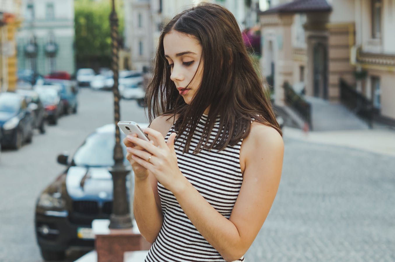 男が思う 重い彼女 の性格 特徴 めんどくさい女に対する男性心理を大公開 Smartlog