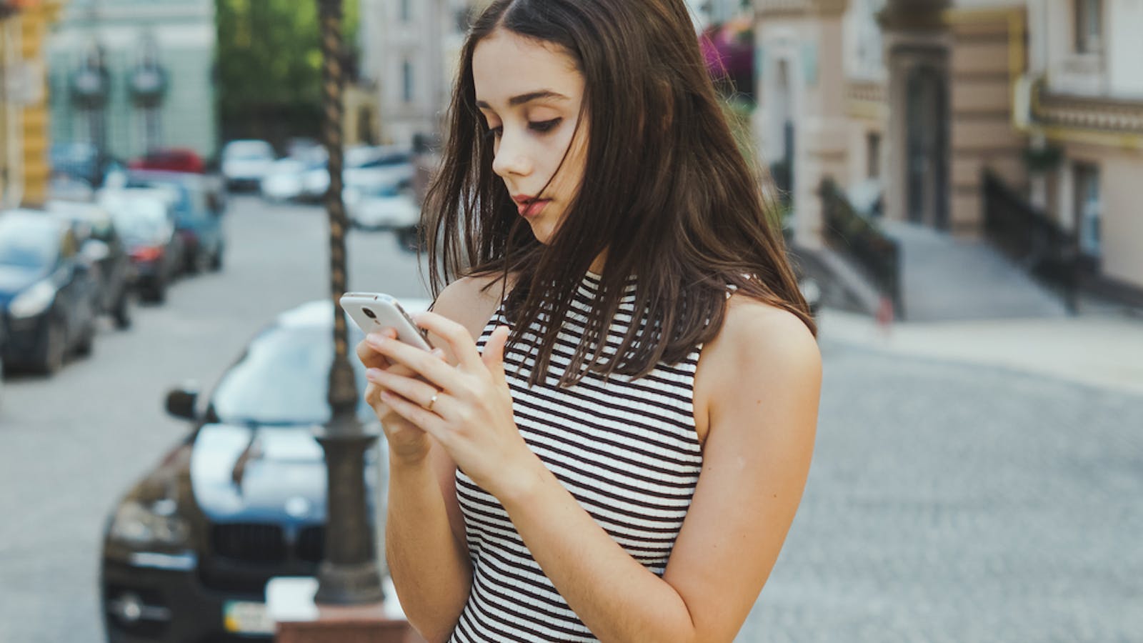 男が思う 重い彼女 の性格 特徴 めんどくさい女に対する男性心理を大公開 Smartlog 男が思う 重い彼女 の性格 特徴 めんどくさい女に対する男性心理を大公開 Smartlog