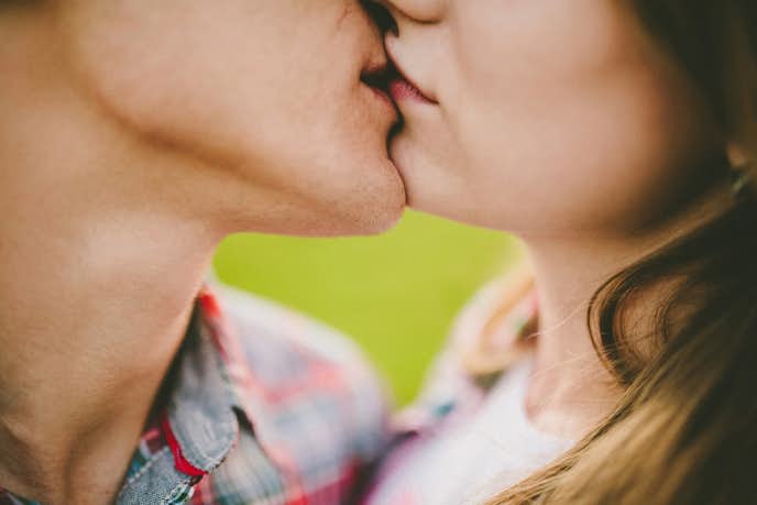 あなたの彼氏はキス魔 キスが好きな男性の特徴 心理から対処法まで公開 Smartlog