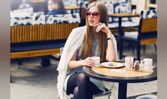 せっかちな人の心理 特徴とは 職場など周囲の気が早い人への対処法を解説 Smartlog せっかちな人の心理 特徴とは 職場など周囲の気が早い人への対処法を解説 Smartlog