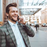 付き合う前の電話内容は?好きな人との通話で...