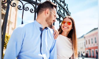 付き合ってないのに泊まりはアリ 男性に誘われた時の 対応の仕方 とは Smartlog 付き合ってないのに泊まりはアリ 男性に誘われた時の 対応の仕方 とは Smartlog