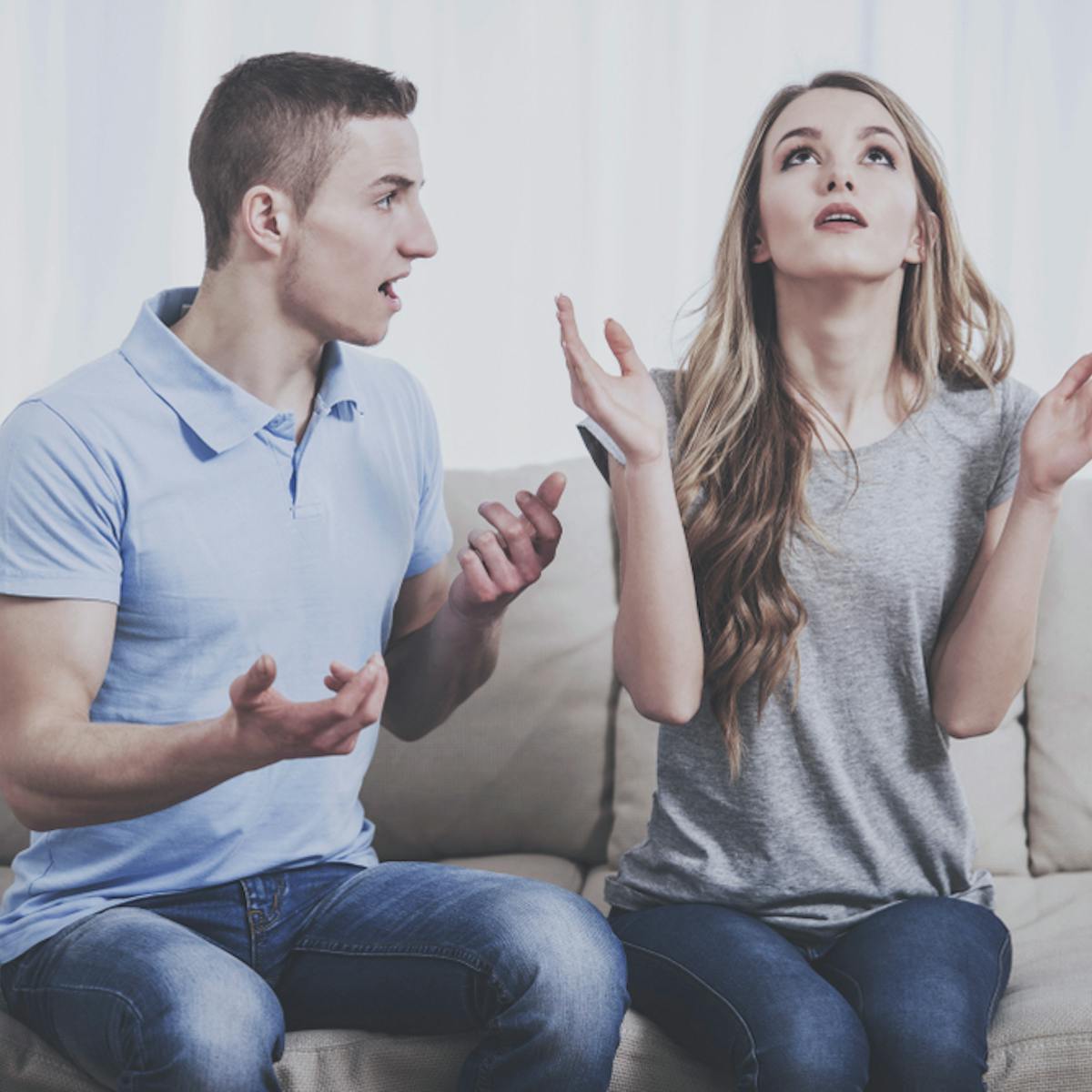 カップルの喧嘩の原因 仲直りの方法 円満な関係に戻す喧嘩後の約束とは Smartlog カップルの喧嘩の原因 仲直りの方法 円満な関係に戻す喧嘩後の約束とは Smartlog