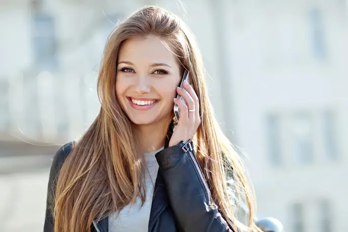 声が聞きたい男女の心理とは?彼氏や彼女が”電話したい”と感じるLINEとは?