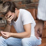 離婚を後悔する男女の理由|離婚前の確認事項...