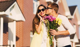 キスの場所でわかる意味とは 25の部位別で変わる男女の心理を解説 Smartlog キスの場所でわかる意味とは 25の部位別で変わる男女の心理を解説 Smartlog