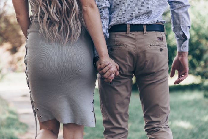 不倫相手と別れるきっかけとは 決意できない時に確認すべきことも紹介 Smartlog