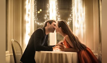 カップルの大切な6つの記念日。恋人...