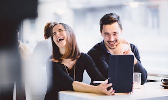 仕事が暇な時の対処法15選 事務職でも暇つぶしできる時間の使い方とは Smartlog