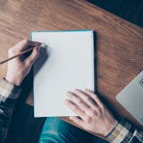 左利きAB型は1%しかいない?男女別で性格...