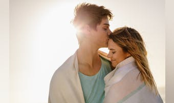 身長差30cmカップルのあるある10個 男女がキュンとする仕草とは Smartlog 身長差30cmカップルのあるある10個 男女がキュンとする仕草とは Smartlog