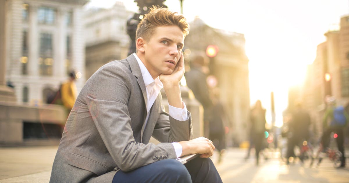 嫌い避けの特徴とは 好き避けとの見分け方 嫌われた時の対処法を解説 Smartlog 嫌い避けの特徴とは 好き避けとの見分け方 嫌われた時の対処法を解説 Smartlog