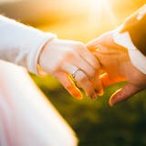 結婚で妥協は必要?絶対に譲れない条件を知っ...