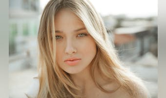 八重歯はかわいい 男性に人気の理由 八重歯のある女性芸能人を紹介 Smartlog 八重歯はかわいい 男性に人気の理由 八重歯のある女性芸能人を紹介 Smartlog