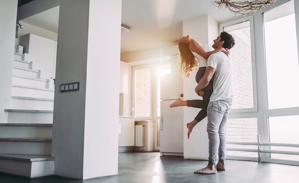 同棲の最適なタイミングはいつ 結婚を意識する男女の開始時期を解説 Smartlog