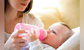 哺乳瓶のおすすめ16選。赤ちゃんに授乳しやすいママ人気◎の商品とは