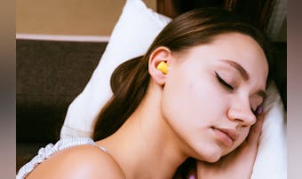 耳栓のおすすめランキングTOP10｜最強の遮音効果で快適な睡眠を得よう。