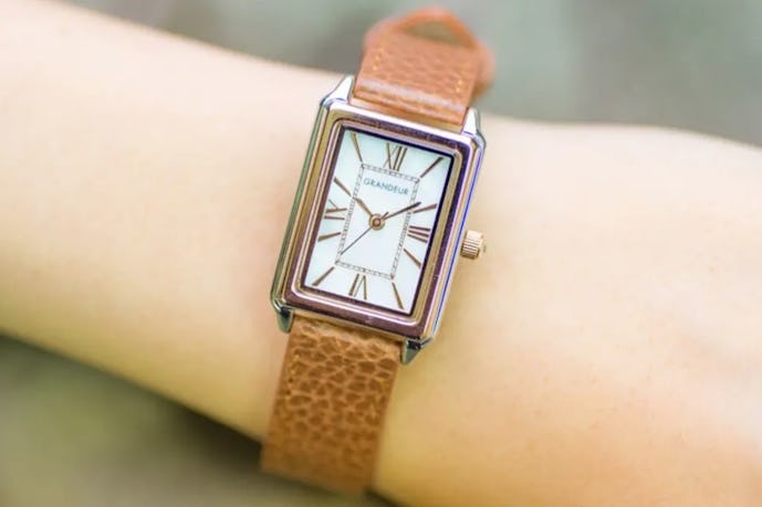 妻への結婚10周年のプレゼントはグランドールエレガンスの腕時計