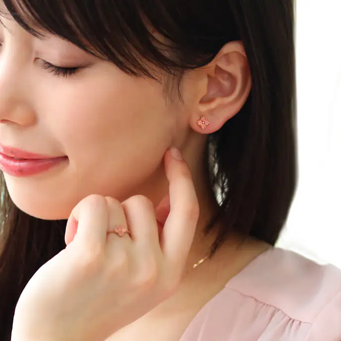 代 30代女性が喜ぶピアスのクリスマスプレゼント 彼女 妻におすすめのブランド集 最高のクリスマスプレゼント22 By Smartlog 代 30代女性が喜ぶピアスのクリスマスプレゼント 彼女 妻におすすめのブランド集 最高のクリスマスプレゼント22 By Smartlog