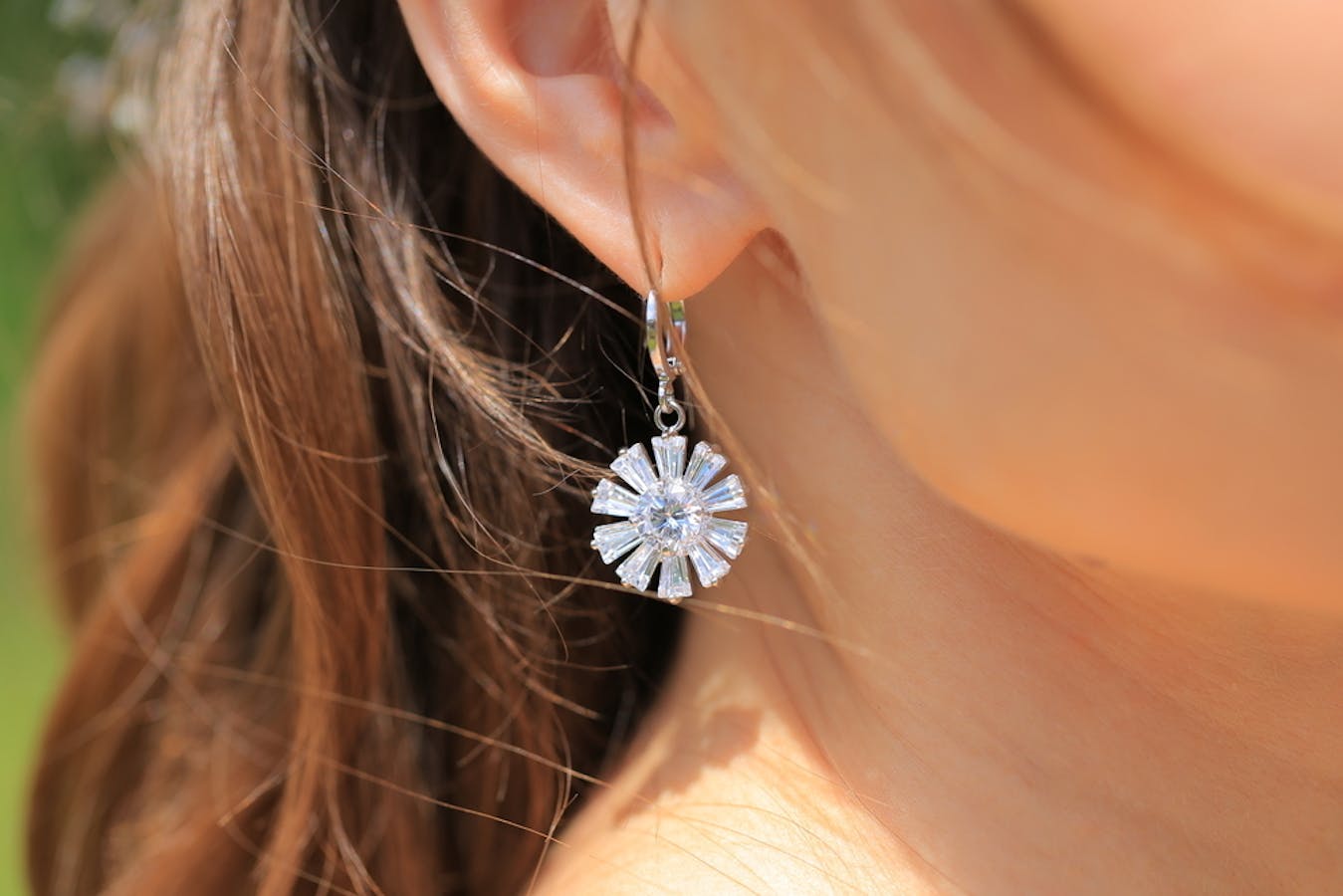 スワロフスキーピアスのおすすめ12選 おしゃれ 可愛い人気アクセとは Smartlog