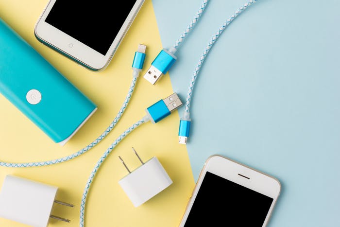 種類別 スマホ充電器のおすすめ23選 便利な人気商品を徹底比較 Smartlog 種類別 スマホ充電器のおすすめ23選 便利な人気商品を徹底比較 Smartlog