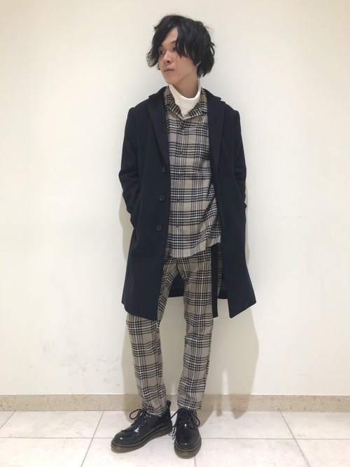 あいつ、おしゃれじゃない?」って言わせる、ネイビーのチェスター あいつ、おしゃれじゃない?」って言わせる、ネイビーのチェスター