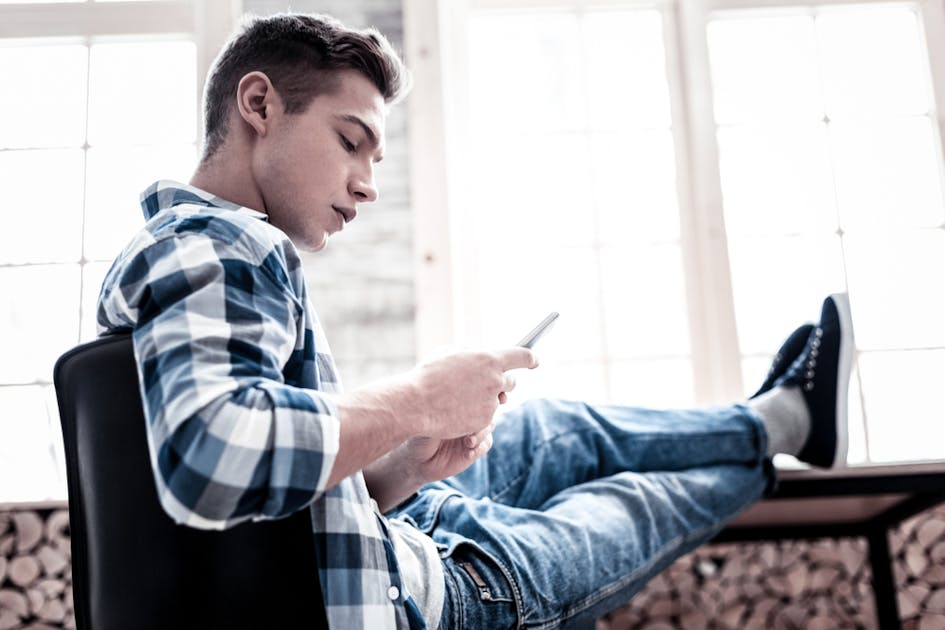 男女別 育ちが悪い人の特徴とは 改善方法 育ちがいい人との違いも紹介 Smartlog