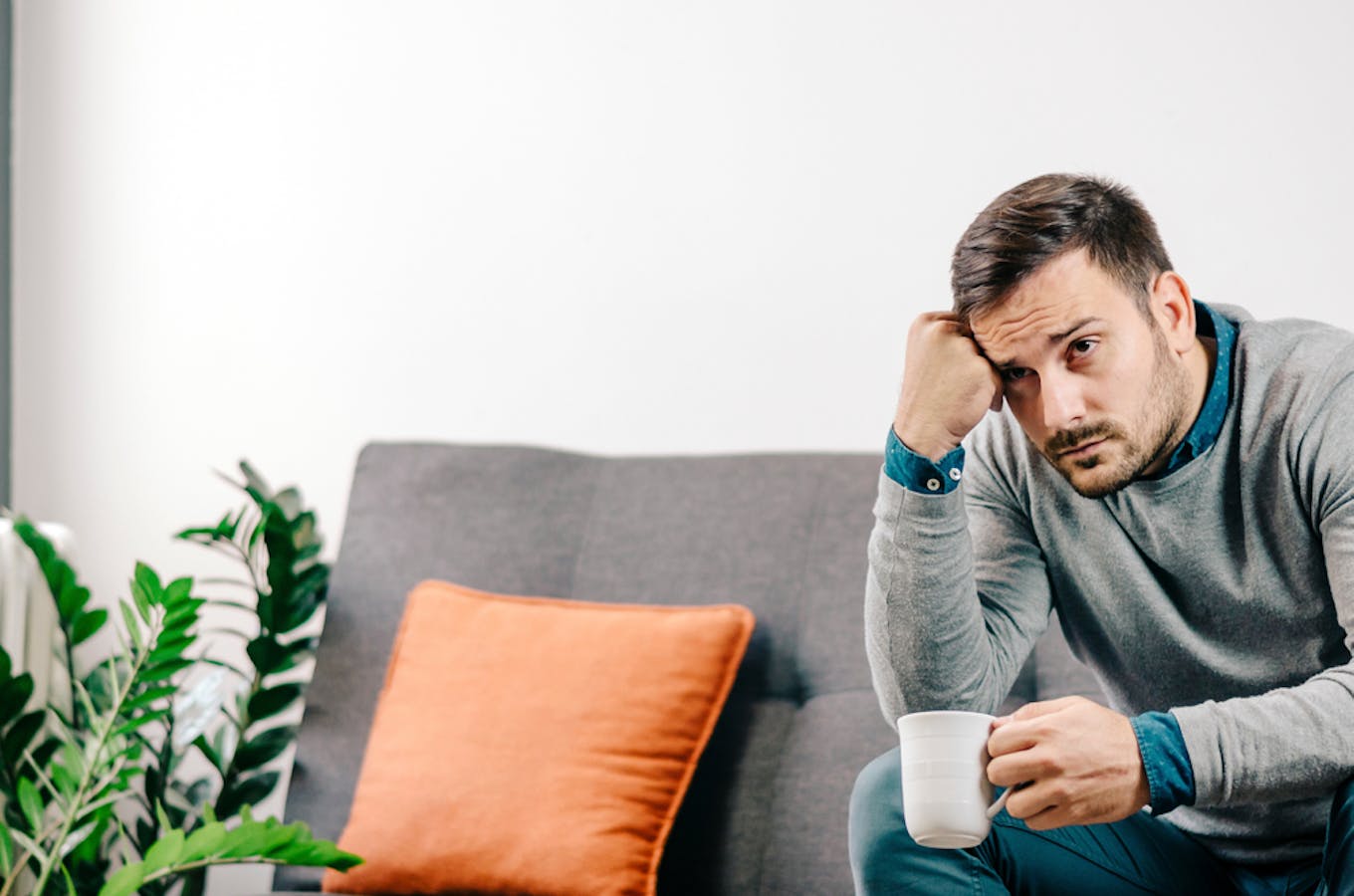 家族が嫌いな人の心理5つ イライラ 関わりたくない時に試したいストレス発散法とは Smartlog