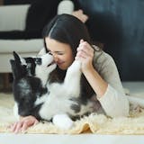 犬系彼女の意味とは?猫系との違い&犬系女性...